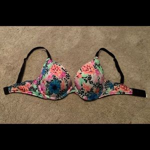 Victoria’s Secret PINK push-up bra 32D